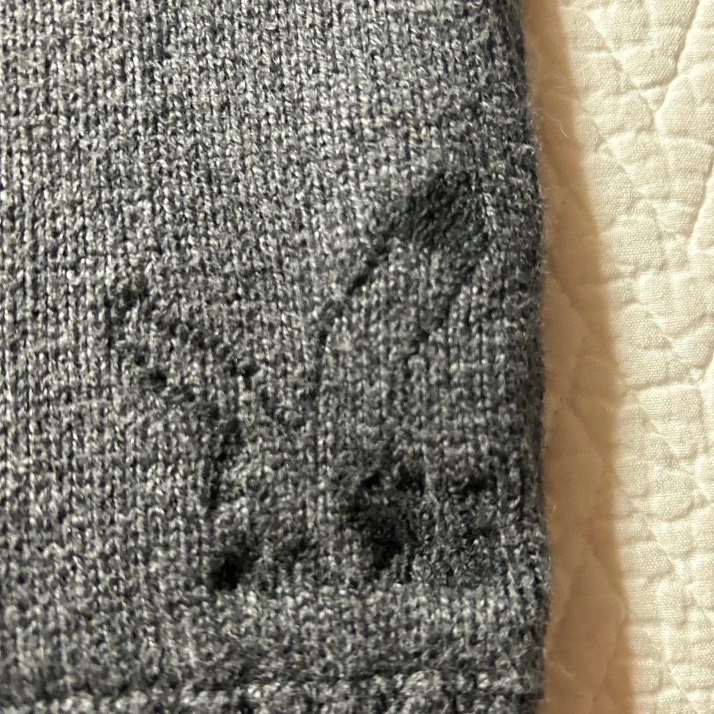 American Eagle outfitters men’s size small pull over sweater with a zip up front